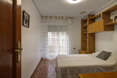 AMPLIO PISO EN EL CENTRO DE VALL DUIXO 4