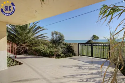 Casa independiente frente al mar 16