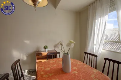 PISO EN NULES CERCA DE LA ESTACIÓN DE TREN 26