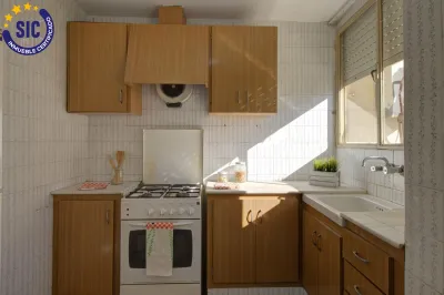 PISO EN NULES CERCA DE LA ESTACIÓN DE TREN 32