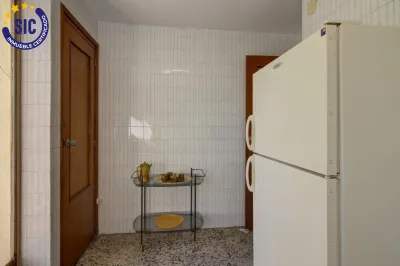 PISO EN NULES CERCA DE LA ESTACIÓN DE TREN 34