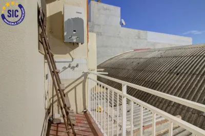 PISO EN NULES CERCA DE LA ESTACIÓN DE TREN 35