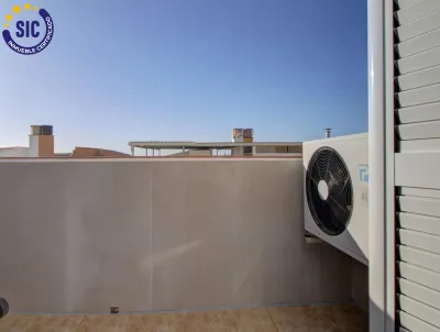 ACOGEDOR ADOSADO EN ALMENARA 41