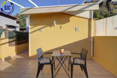 ACOGEDOR ADOSADO EN ALMENARA 57