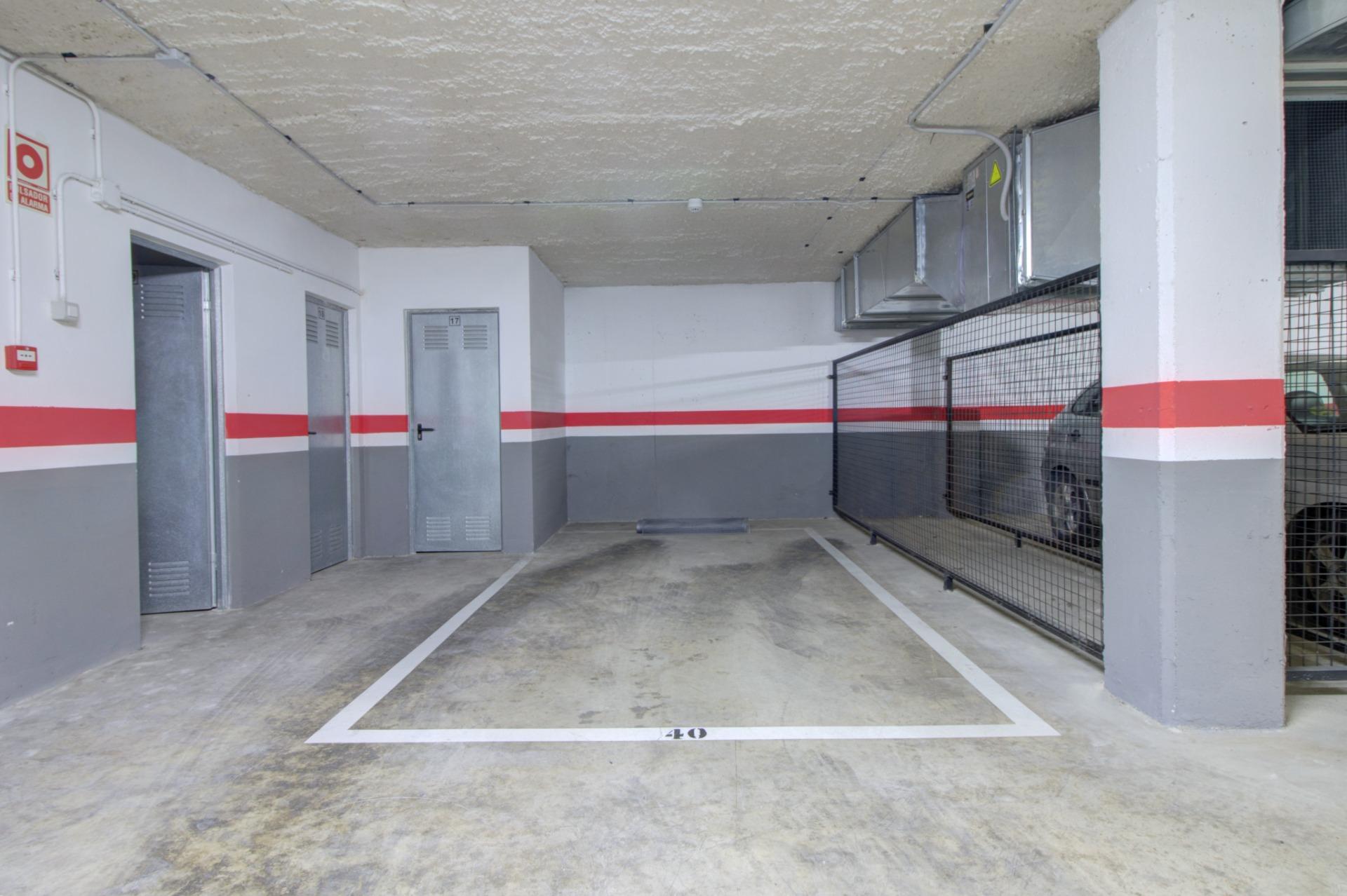 ESTUPENDA OPORTUNIDAD: PLAZA DE PARKING Y TRASTERO EN ALMAZORA