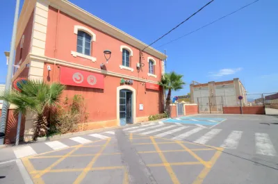 ESTUPENDA OPORTUNIDAD: PLAZA DE PARKING Y TRASTERO EN ALMAZORA 13