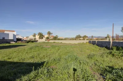 AMPLIO SOLAR URBANO EN PLAYA DE ALMENARA CASCO ANTIGUO 5