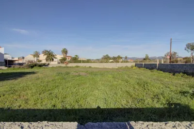 AMPLIO SOLAR URBANO EN PLAYA DE ALMENARA CASCO ANTIGUO 6