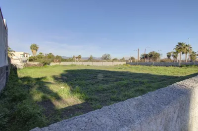 AMPLIO SOLAR URBANO EN PLAYA DE ALMENARA CASCO ANTIGUO 8