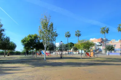 ESTUPENDO SOLAR EN LA LLOSA 29