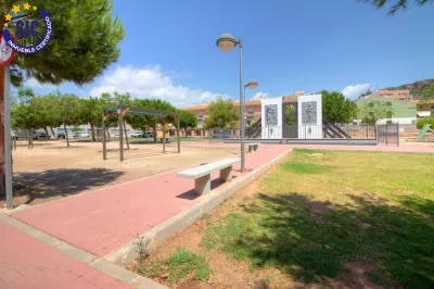 TERRENO EN INMEJORABLE ZONA DE ALMENARA 15