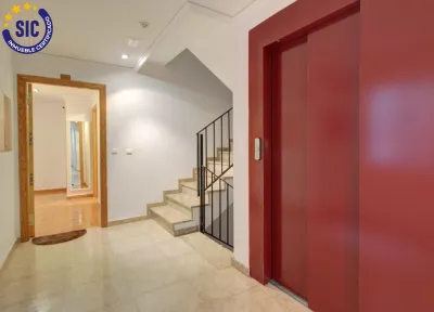 AMPLIO PISO CON GARAJE Y TRASTERO 1