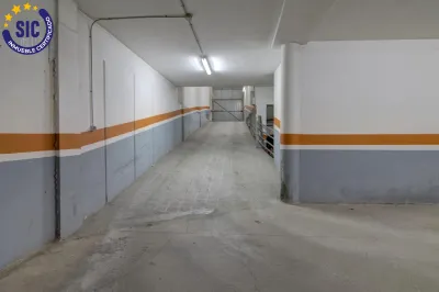 AMPLIO PISO CON GARAJE Y TRASTERO 46