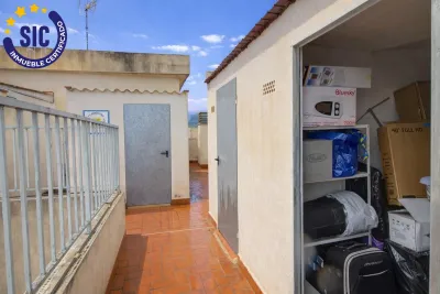 AMPLIO PISO CON GARAJE Y TRASTERO 51