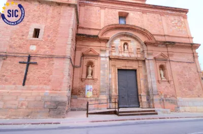 AMPLIO PISO CON GARAJE Y TRASTERO 58