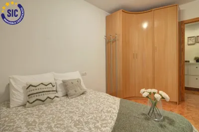 AMPLIO PISO CON GARAJE Y TRASTERO 7