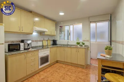 AMPLIO PISO CON GARAJE Y TRASTERO 21