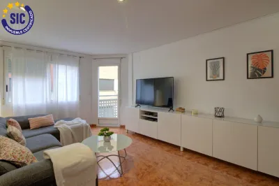 AMPLIO PISO CON GARAJE Y TRASTERO 33