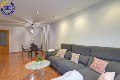 AMPLIO PISO CON GARAJE Y TRASTERO 34