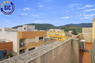 AMPLIO PISO CON GARAJE Y TRASTERO 38