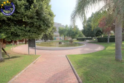 AMPLIO PISO CON GARAJE Y TRASTERO 53