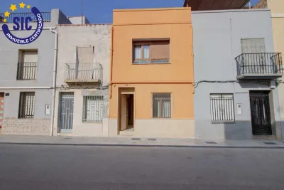 CASA CON ENCANTO EN NULES 3