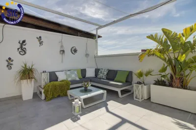 ÁTICO CON VISTAS AL MAR 9