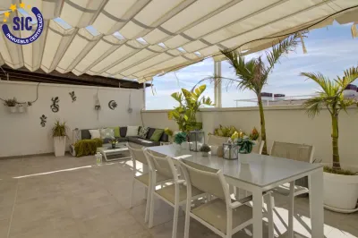 ÁTICO CON VISTAS AL MAR 13