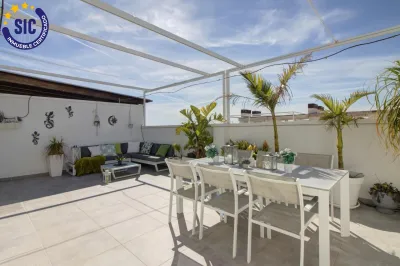 ÁTICO CON VISTAS AL MAR 6