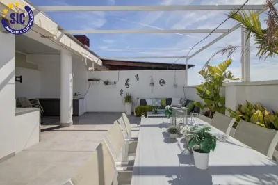 ÁTICO CON VISTAS AL MAR 7