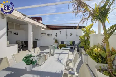 ÁTICO CON VISTAS AL MAR 8