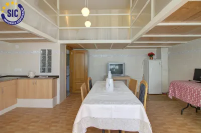 LOCAL CON POSIBILIDADES EN ALMENARA PLAYA 2