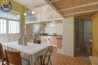 LOCAL CON POSIBILIDADES EN ALMENARA PLAYA 8