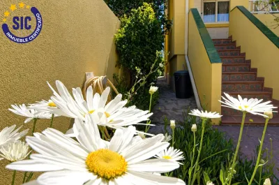 CHALET ADOSADO ESQUINERO A UN PASO DE LA PLAYA DE CORINTO 31