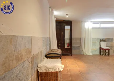 CHALET ADOSADO ESQUINERO A UN PASO DE LA PLAYA DE CORINTO 32