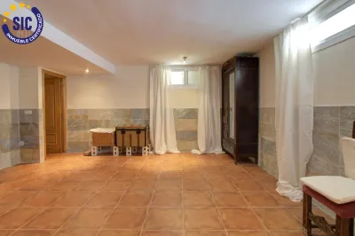 CHALET ADOSADO ESQUINERO A UN PASO DE LA PLAYA DE CORINTO 34
