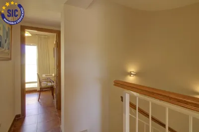 CHALET ADOSADO ESQUINERO A UN PASO DE LA PLAYA DE CORINTO 44