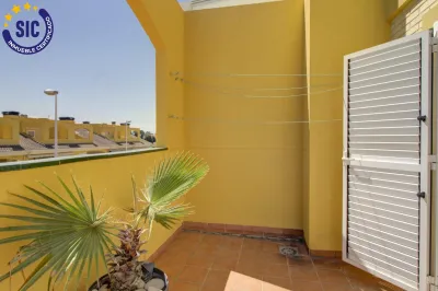 CHALET ADOSADO ESQUINERO A UN PASO DE LA PLAYA DE CORINTO 69