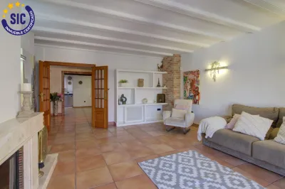 ESPACIOSA VIVIENDA FAMILIAR EN EL CORAZÓN DE ALMENARA 21