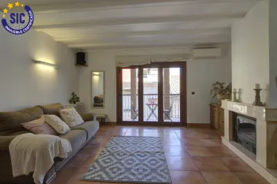 ESPACIOSA VIVIENDA FAMILIAR EN EL CORAZÓN DE ALMENARA 1