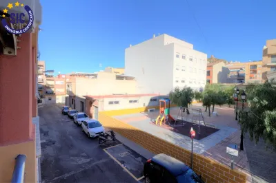 AMPLITUD Y LUZ CERCA DE LA ESTACIÓN DE ALMENARA 14