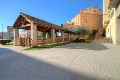 AMPLITUD Y LUZ CERCA DE LA ESTACIÓN DE ALMENARA 46