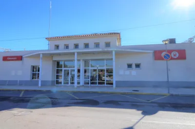 AMPLITUD Y LUZ CERCA DE LA ESTACIÓN DE ALMENARA 51