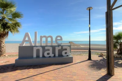 AMPLITUD Y LUZ CERCA DE LA ESTACIÓN DE ALMENARA 57