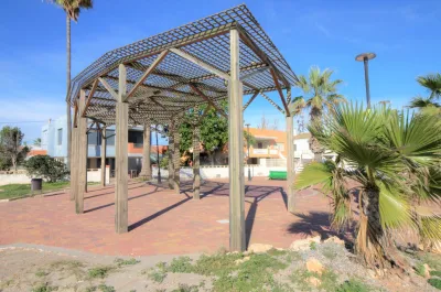 AMPLITUD Y LUZ CERCA DE LA ESTACIÓN DE ALMENARA 58