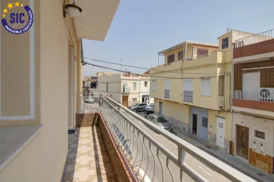 PISO CON GRAN TERRAZA EN EL CORAZÓN DE FAURA 13