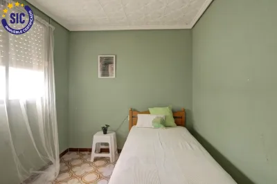 PISO CON GRAN TERRAZA EN EL CORAZÓN DE FAURA 19
