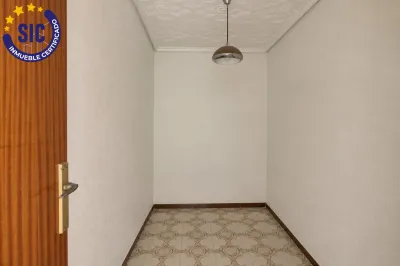 PISO CON GRAN TERRAZA EN EL CORAZÓN DE FAURA 3