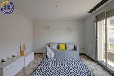 PISO CON GRAN TERRAZA EN EL CORAZÓN DE FAURA 7