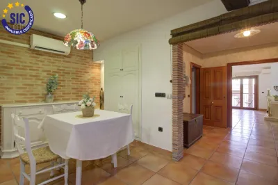 ESPACIOSA VIVIENDA FAMILIAR EN EL CORAZÓN DE ALMENARA 12